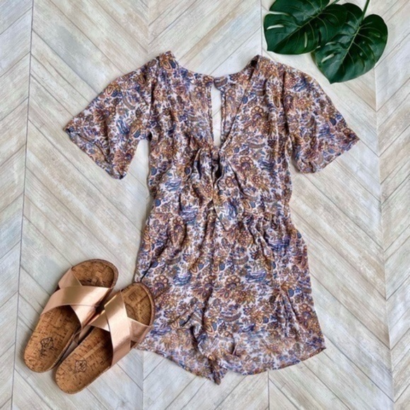 LOFT BEACH PAISLEY TIE FRONT ROMPER - Picture 1 of 6
